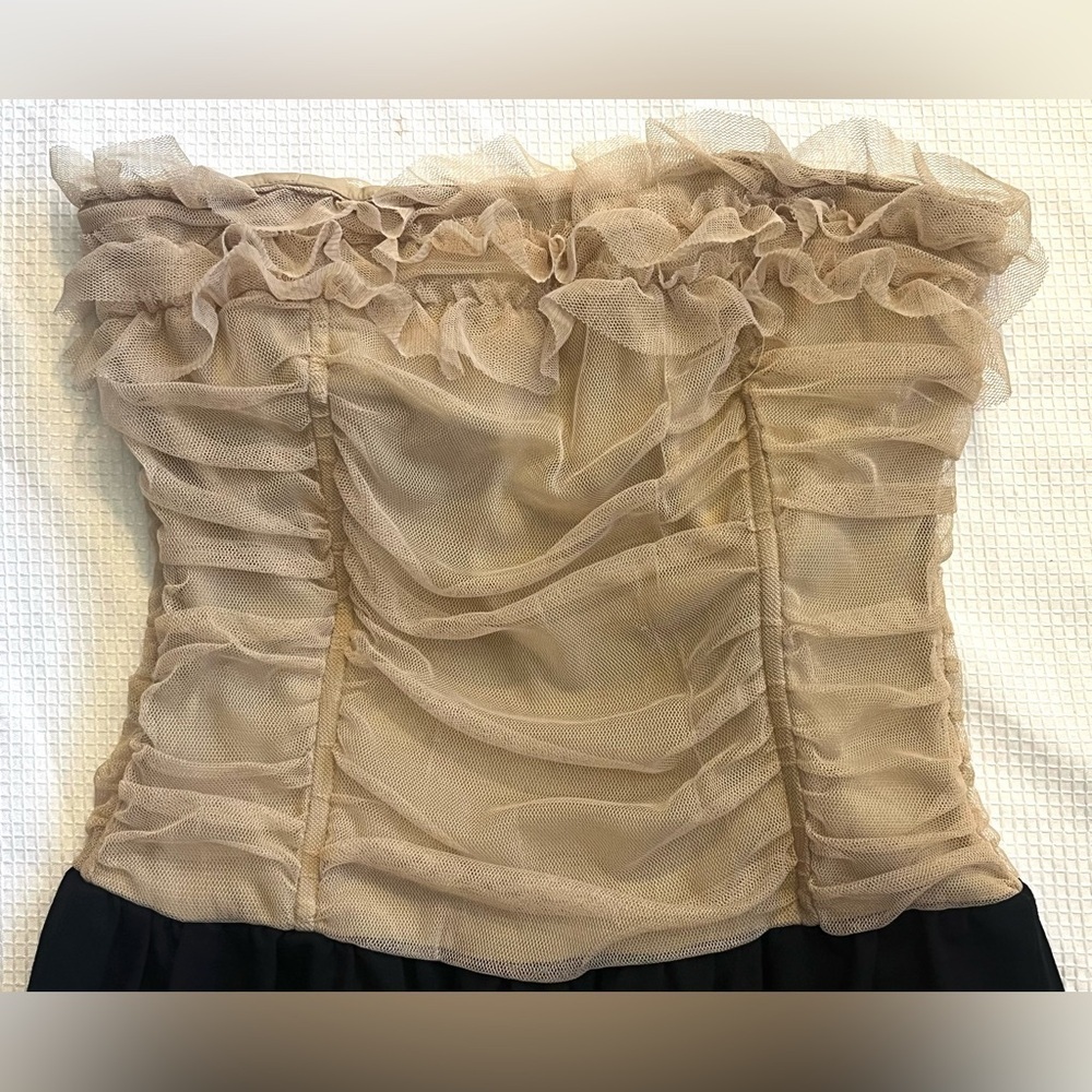 Elizabeth and James Elegant Black and Tan Strapless Wool Lace Mini Dress Size 6 - Picture 2 of 16